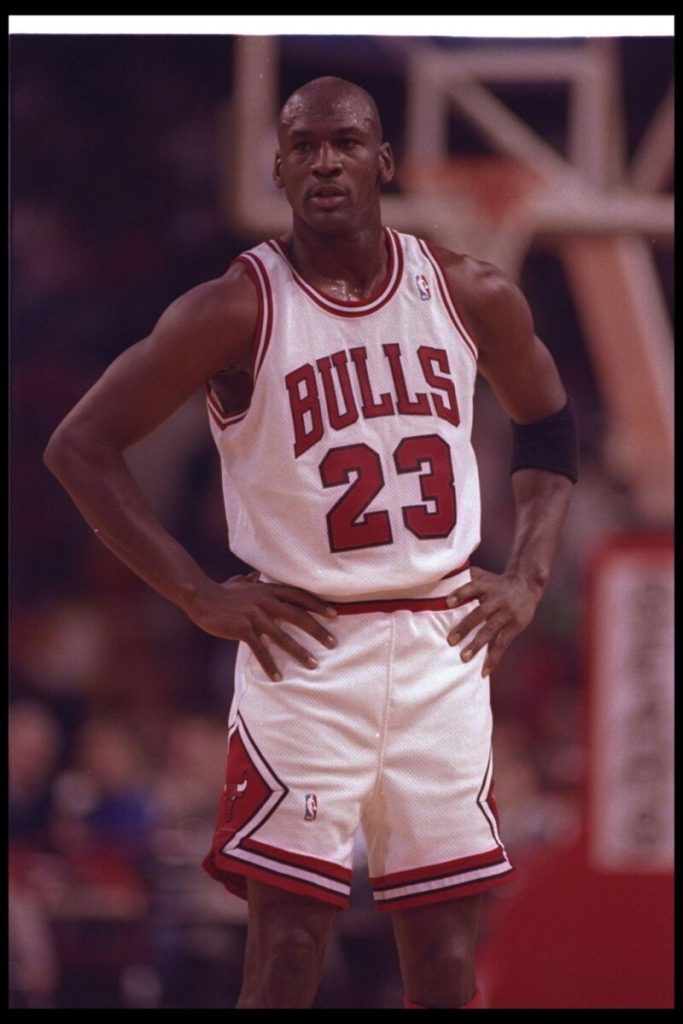 10 Best Seasons of Michael Jordan's Legendary NBA Career 10 Best Seasons of Michael Jordan's Legendary NBA Career