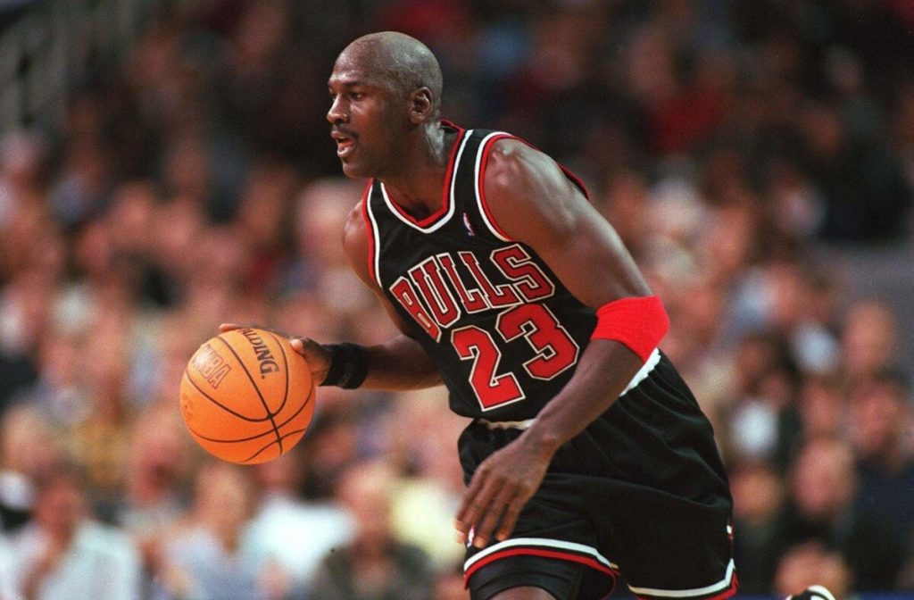 10 Best Seasons of Michael Jordan's Legendary NBA Career 10 Best Seasons of Michael Jordan's Legendary NBA Career