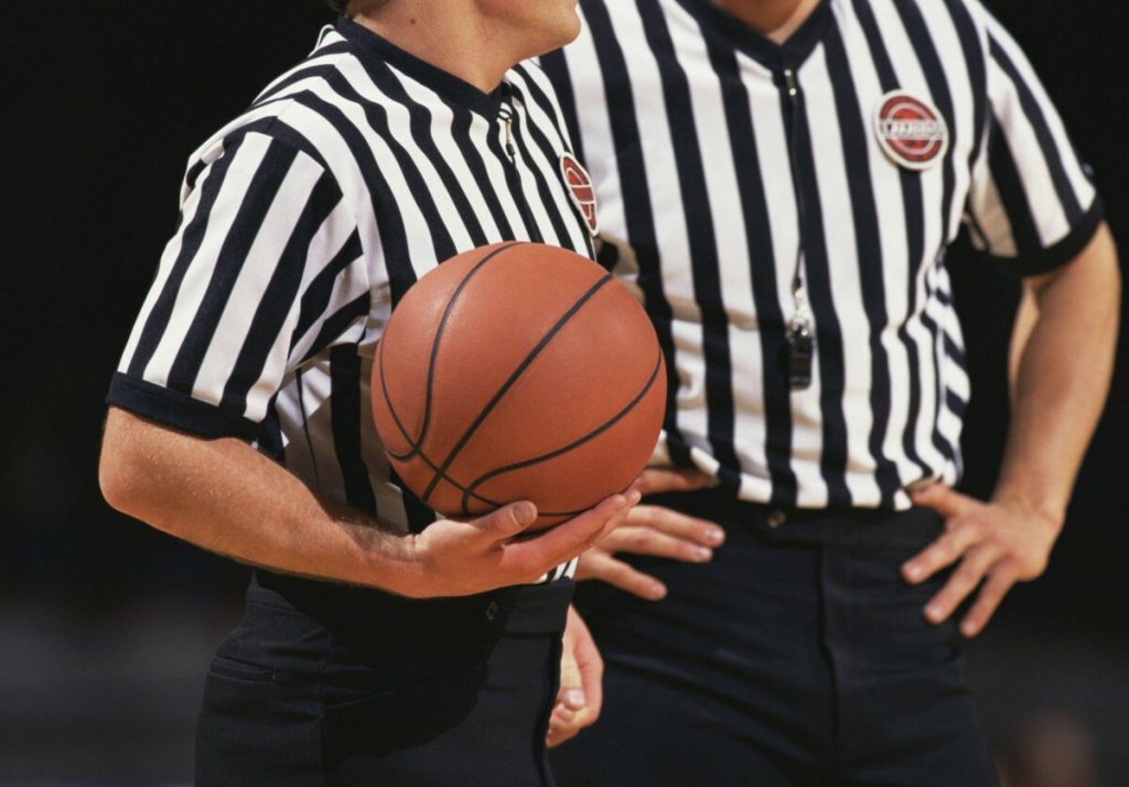 How Much Salary does a NBA Referee Earn ? How Much Salary does a NBA Referee Earn ?