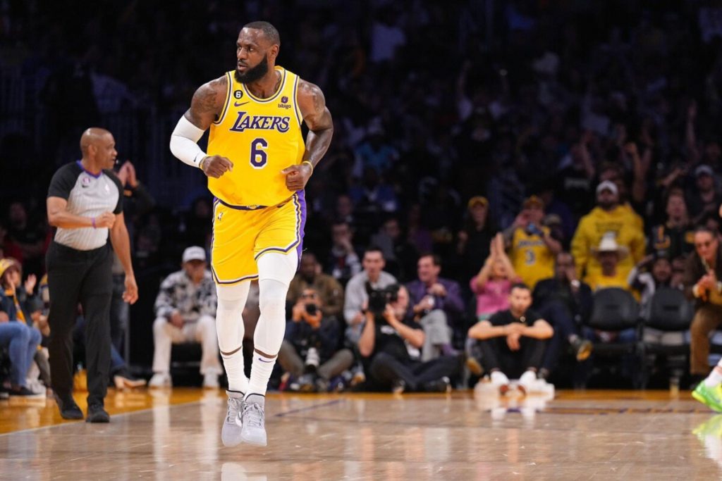 NBA Records that LeBron James can break in 2023-24 Season NBA Records that LeBron James can break in 2023-24 Season