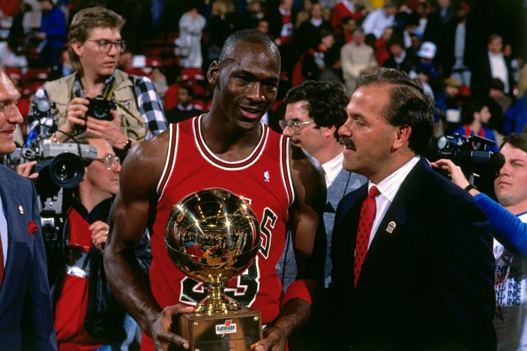 10 Best Seasons of Michael Jordan's Legendary NBA Career 10 Best Seasons of Michael Jordan's Legendary NBA Career