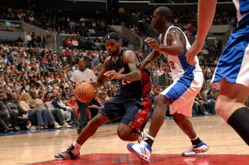 10 Worst NBA Performances Of LeBron James' Career 10 Worst NBA Performances Of LeBron James' Career