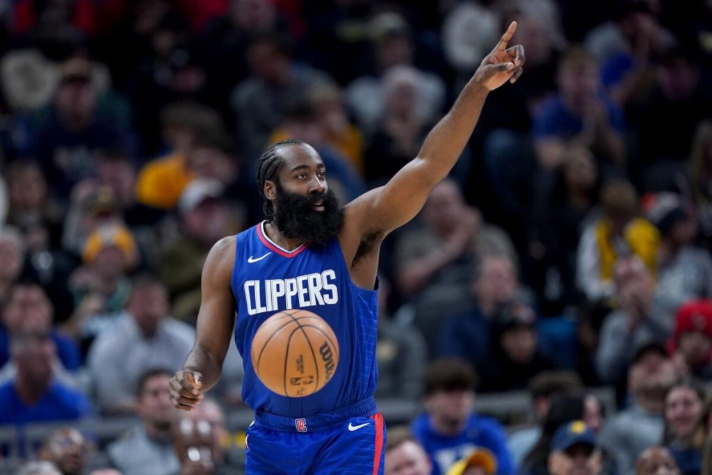 Active NBA Players Who Have Scored More Than 20,000 Points  
