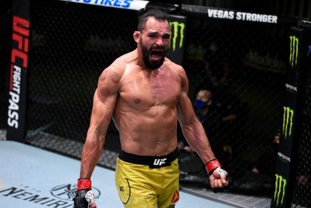 UFC 291: Pereira vs Thompson Match prediction UFC 291: Pereira vs Thompson Match prediction