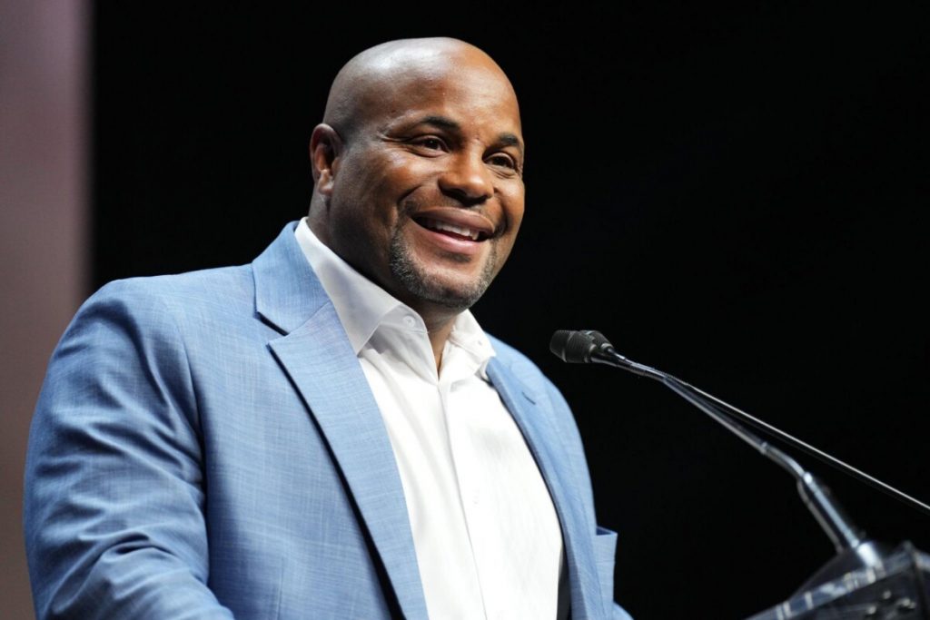 10 Most Remarkable Debuts in UFC History  