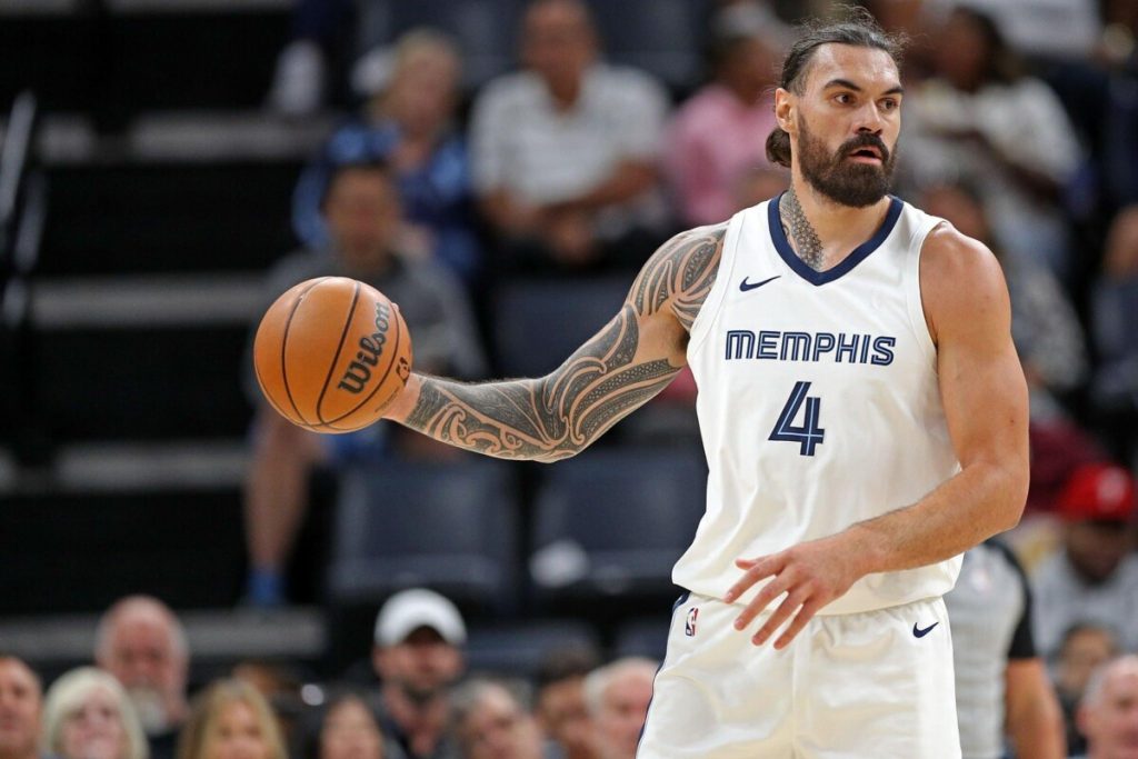 Reasons Behind Memphis Grizzlies' Struggles This NBA Season Reasons Behind Memphis Grizzlies' Struggles This NBA Season