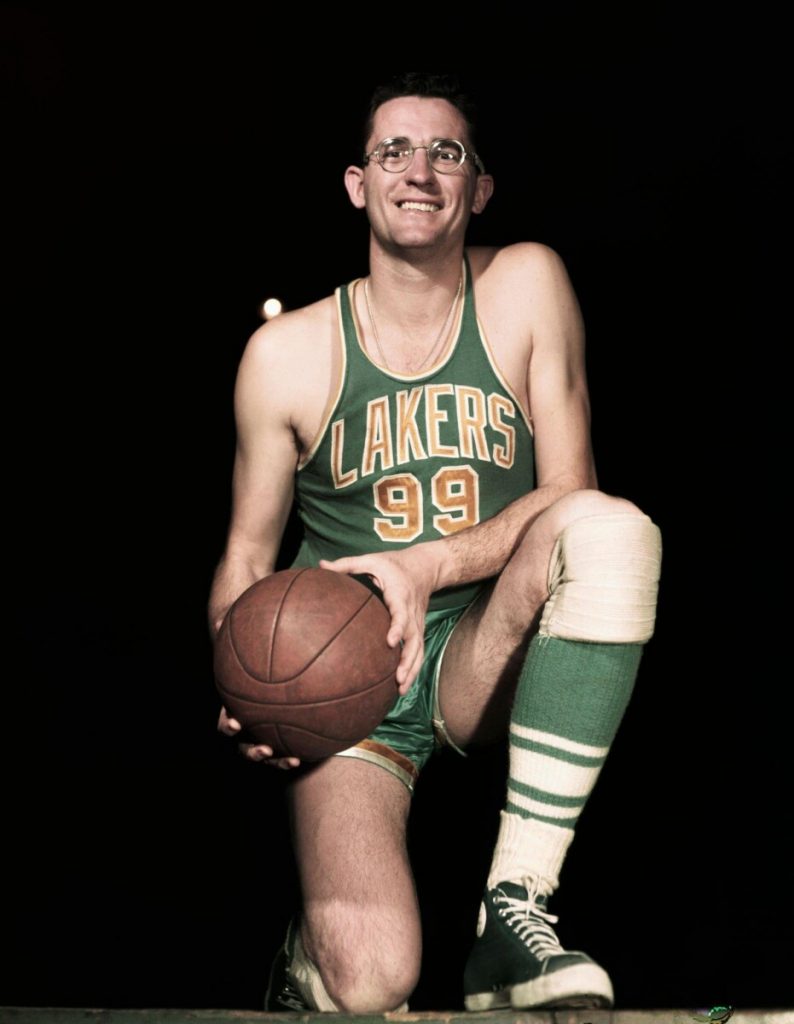 10 Best Players in The History of Los Angeles Lakers 10 Best Players in The History of Los Angeles Lakers