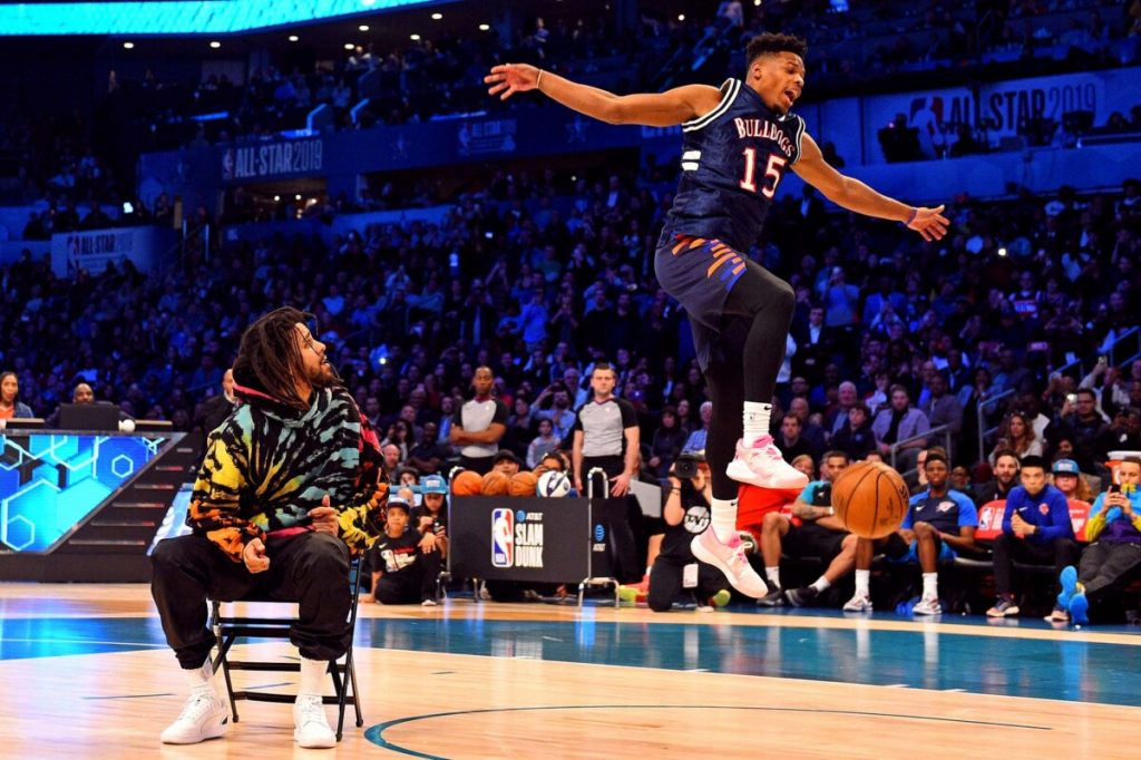 NBA Players Who Are Good Friends With These Celebrities  