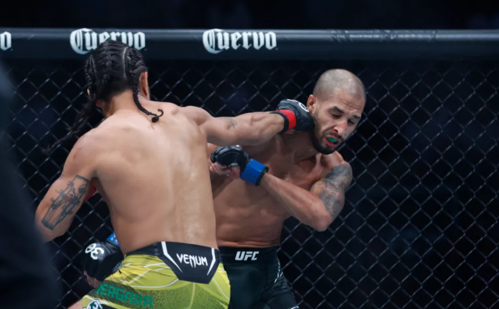 Fans spot hilarious resemblance of Tate in the UFC fighter  