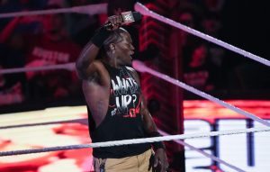 WWE Stars who might surprisingly become World Heavyweight Champions in 2024 WWE Stars who might surprisingly become World Heavyweight Champions in 2024