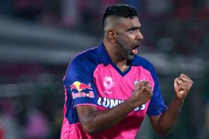 5 Bowlers Who Have Conceded Most Sixes in IPL History 5 Bowlers Who Have Conceded Most Sixes in IPL History
