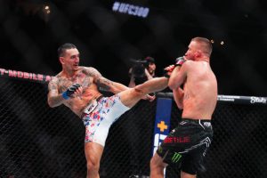 Max Holloway Takes Issue With Unblemished Knockdown Record After UFC 300 Max Holloway Takes Issue With Unblemished Knockdown Record After UFC 300