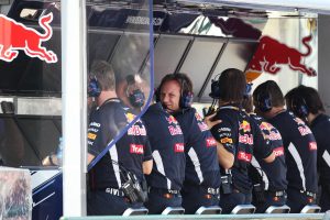 Pitwall in F1 | फॉर्मूला 1 में पिटवॉल क्या है और इसकी क्या भूमिका है? जानिए  