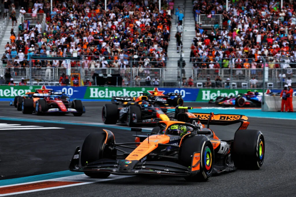 F1: Lando Norris ने वेरस्टैपेन को पछाड़ा, अमेरिका में बनाया ऐतिहासिक Record  