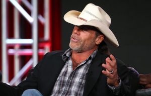 Shawn Michaels invites Drake and Kendrick Lamar to settle feud in NXT Shawn Michaels invites Drake and Kendrick Lamar to settle feud in NXT