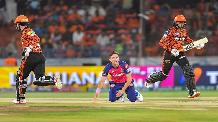 SRH vs RR Weather Report: क्वालीफायर 2 मैच में बारिश हुई तो किसे मिलेगा टिकट?  