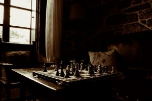 Play These 10 Indoor Games in this Summer Season  