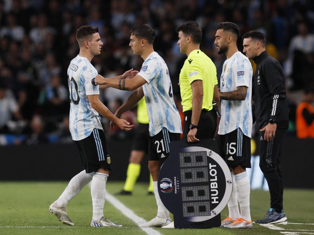 How Many Subs Are Allowed in Football? Subs in Football | Five Substitutes Rule How Many Subs Are Allowed in Football? Subs in Football | Five Substitutes Rule