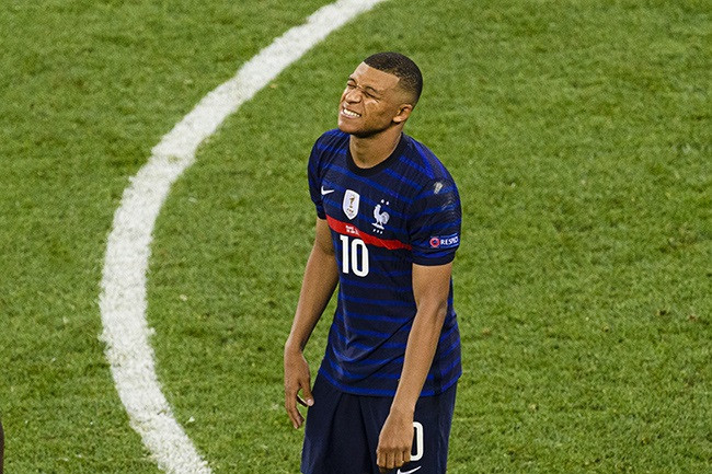 Kylian Mbappe का बड़ा आरोप, कहा- PSG के लोगों ने मुझे दुखी किया  