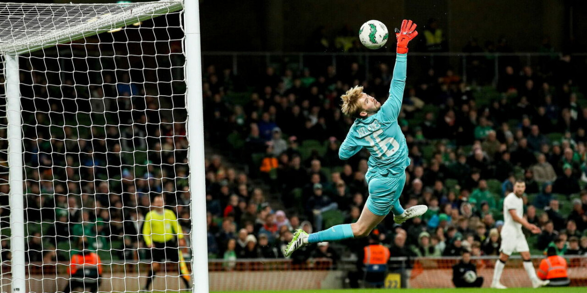 Chelsea Target Liverpool’s Caoimhin Kelleher in £35m Transfer Battle  