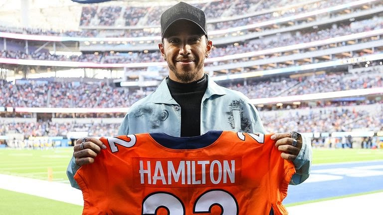 Lewis Hamilton के जबर फैन है, तो जानिए उनसे जुड़े 10 Interesting Facts  