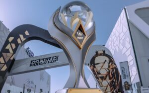 PUBG MOBILE World Cup Final: टीम Alpha 7 Esports ने जीती ट्रॉफी  