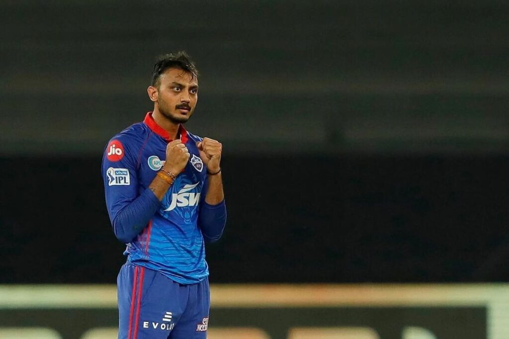 एक साल में कितना पैसा छापते है Axar Patel? जानिए कमाई का सोर्स और Net Worth  