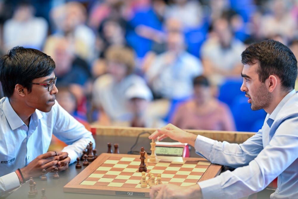 57th Biel GMT Blitz में प्रज्ञानंदधा ने उड़ाया गर्दा, फाइनल में बनाई जगह 57th Biel GMT Blitz में प्रज्ञानंदधा ने उड़ाया गर्दा, फाइनल में बनाई जगह