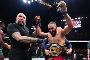 Tom Aspinall calls out Jon Jones after KOing Blaydes at UFC 304 Tom Aspinall calls out Jon Jones after KOing Blaydes at UFC 304