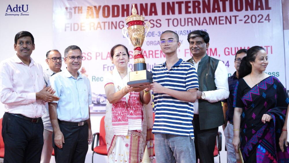 Ayodhana Rating Open में चमके ध्रुपद कश्यप, जीती चमचमाती ट्रॉफी Ayodhana Rating Open में चमके ध्रुपद कश्यप, जीती चमचमाती ट्रॉफी