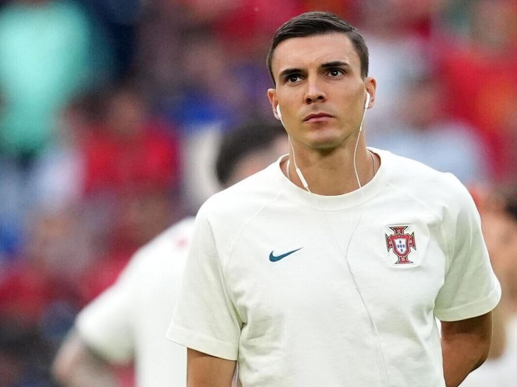 Bayern Munich agree to sign Fulham midfielder Joao Palhinha for £47.4m  