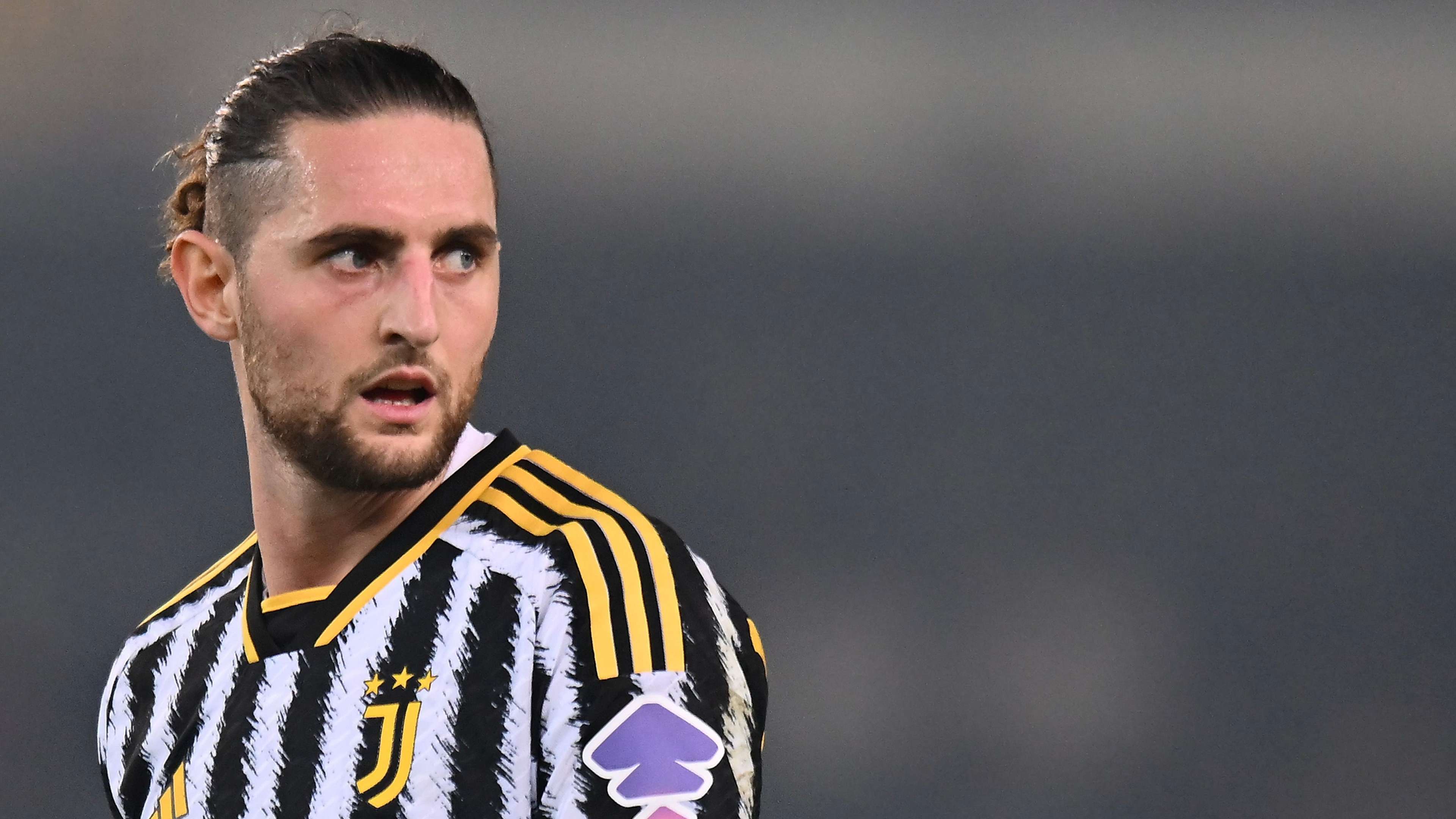 Liverpool looking to snatch Rabiot from Man Utd  