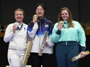 Manu Bhaker Falls Short of Historic Three-peat  