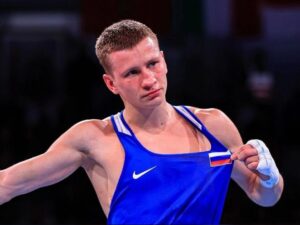 Russian Boxer Dmitry Dvali Sacrifices Sight to Save Child  