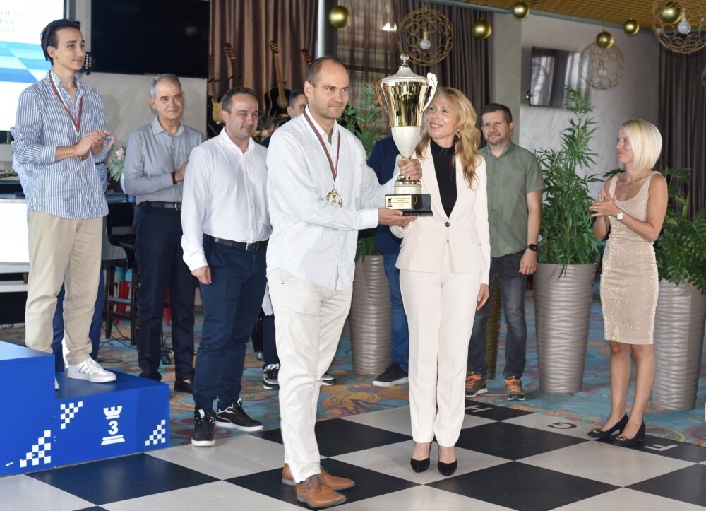 Bulgarian Championship में निकोलोव और निकोलोवा ने रचा इतिहास, किया कमाल Bulgarian Championship में निकोलोव और निकोलोवा ने रचा इतिहास, किया कमाल