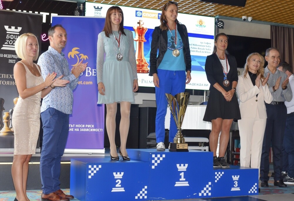 Bulgarian Championship में निकोलोव और निकोलोवा ने रचा इतिहास, किया कमाल Bulgarian Championship में निकोलोव और निकोलोवा ने रचा इतिहास, किया कमाल