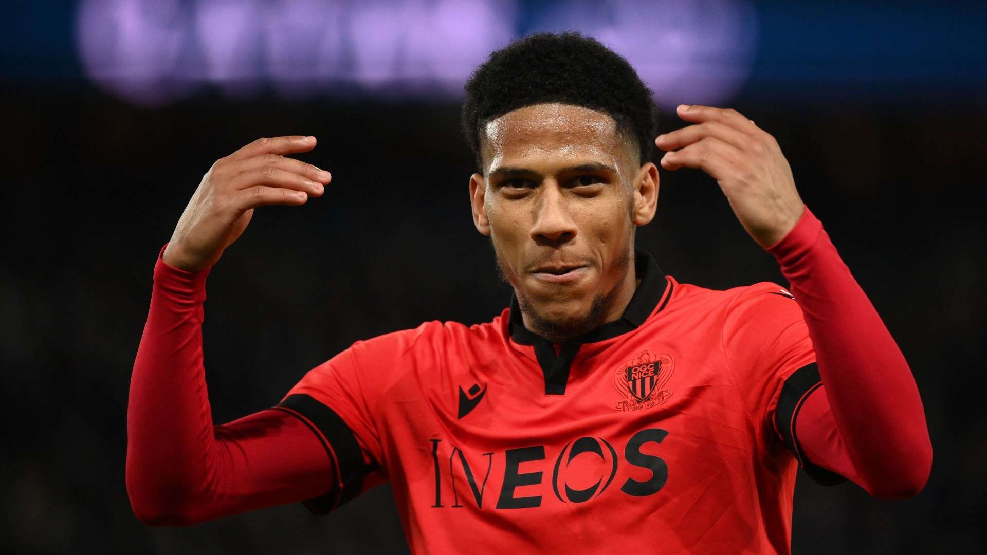 Man Utd transfers LIVE: Red Devils dealt blow as West Ham hijack deal for defensive target  