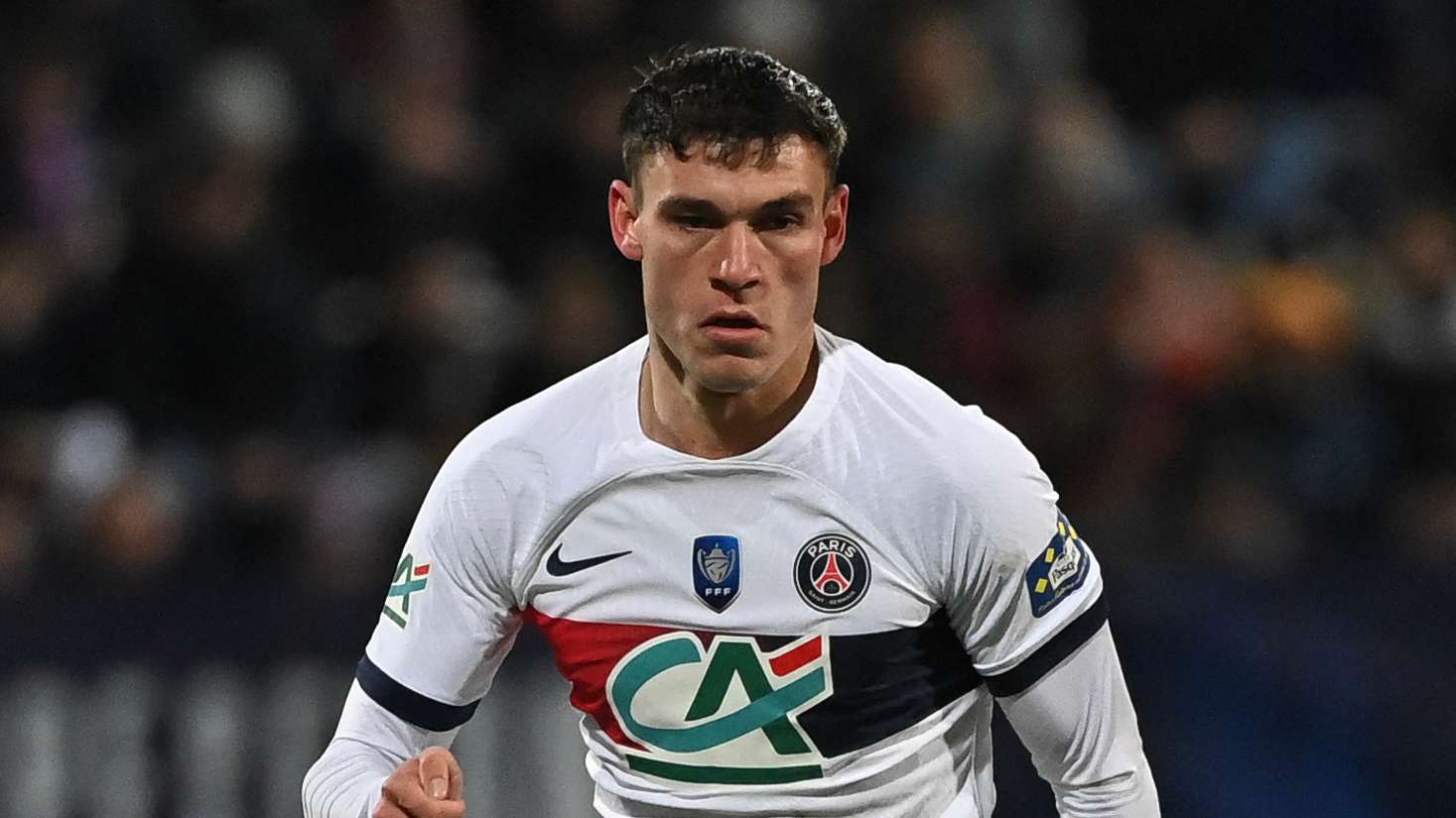 Ugarte left out of PSG training with agent in England for Man Utd talks  