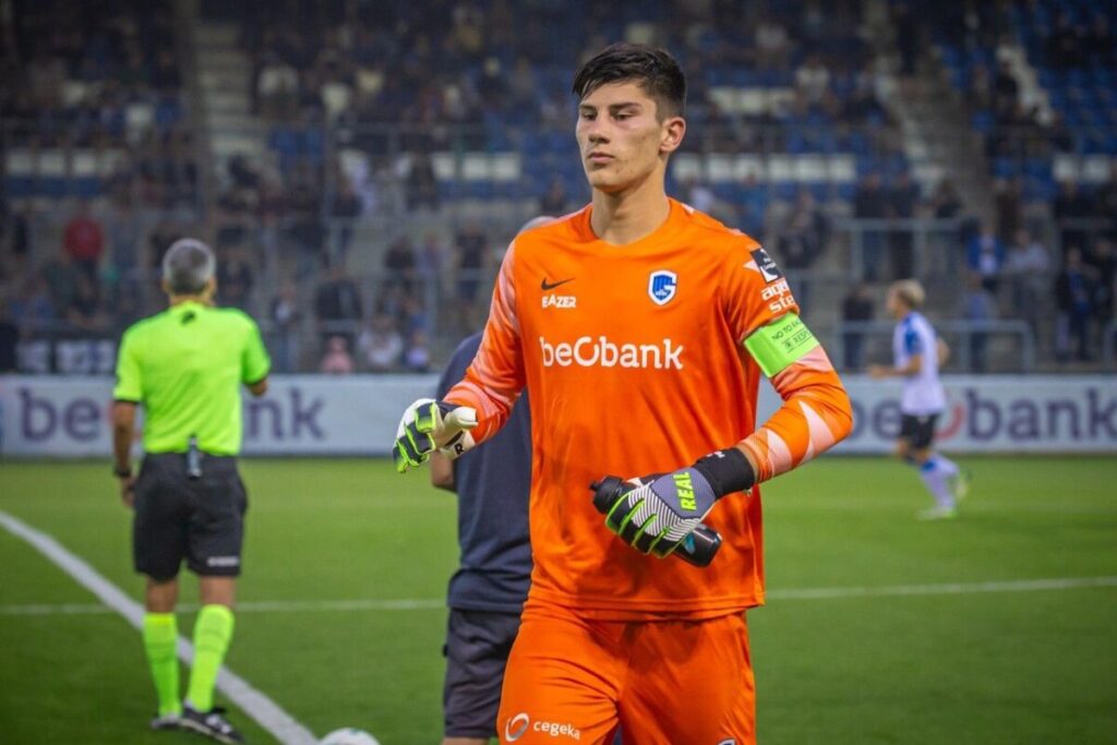 Official: Chelsea agree €20m deal to sign Mike Penders from Genk  