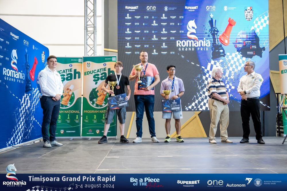 Timișoara Grand Prix Rapid में चमके अलेक्जेंडर, जीत ली खूबसूरत ट्रॉफी Timișoara Grand Prix Rapid में चमके अलेक्जेंडर, जीत ली खूबसूरत ट्रॉफी