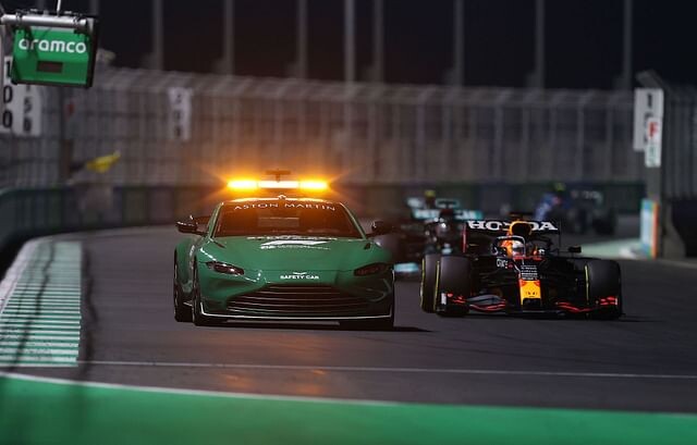 F1 में Virtual Safety Car  कार क्या है? और यह कैसे काम करती है?  