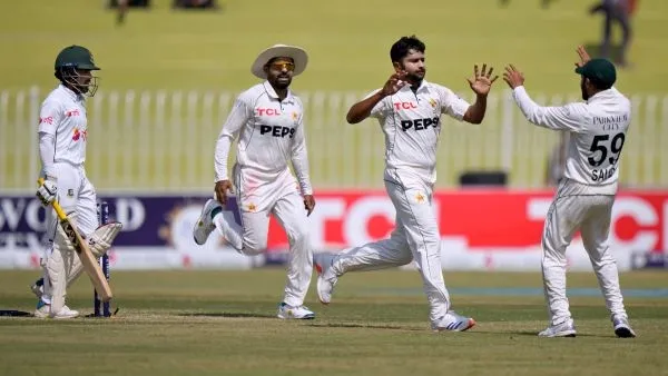 BAN से हरा के बाद ICC ने लगाई PAK की लंका, WTC 2023-25 Point Table में नुकसान BAN से हरा के बाद ICC ने लगाई PAK की लंका, WTC 2023-25 Point Table में नुकसान