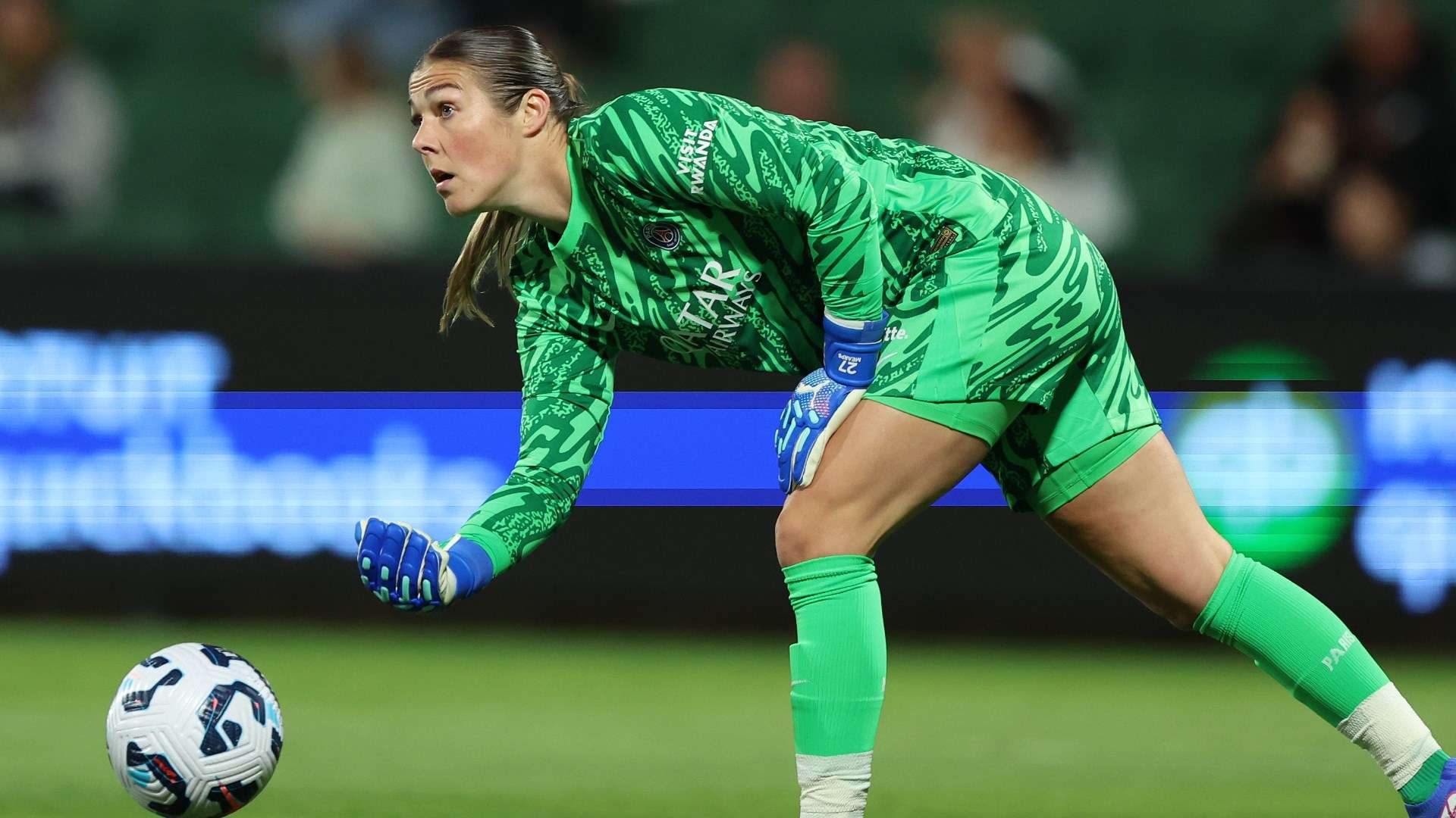 Lionesses star Earps raring to go ahead of new season with PSG  