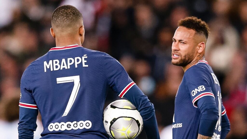 Neymar warns Real Madrid's Brazilian stars of Kylian Mbappe Neymar warns Real Madrid's Brazilian stars of Kylian Mbappe