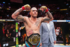 Alex Pereira calls Strickland for special sparring session ahead of next fight Alex Pereira calls Strickland for special sparring session ahead of next fight