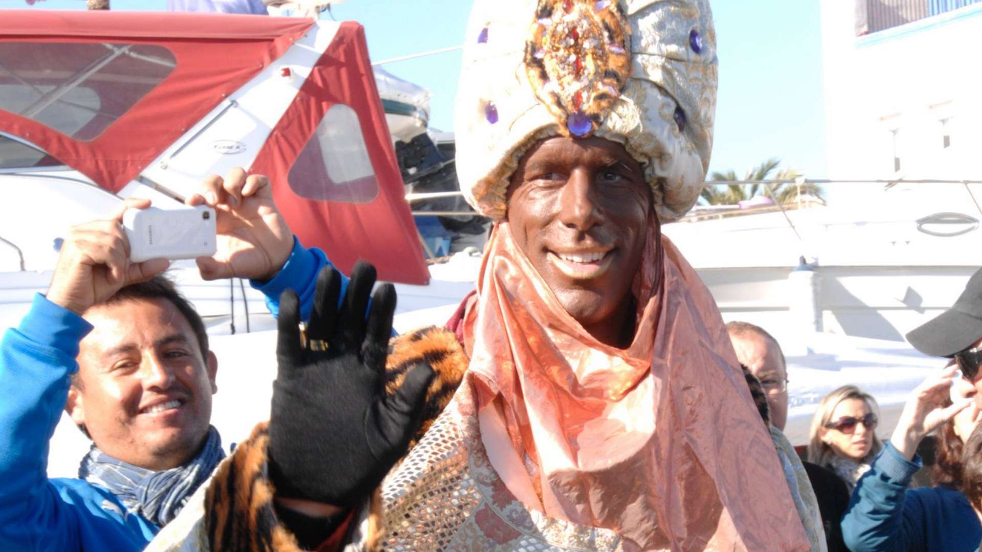 Van Nistelrooy deletes 'black face' photo after being named Man Utd interim boss  