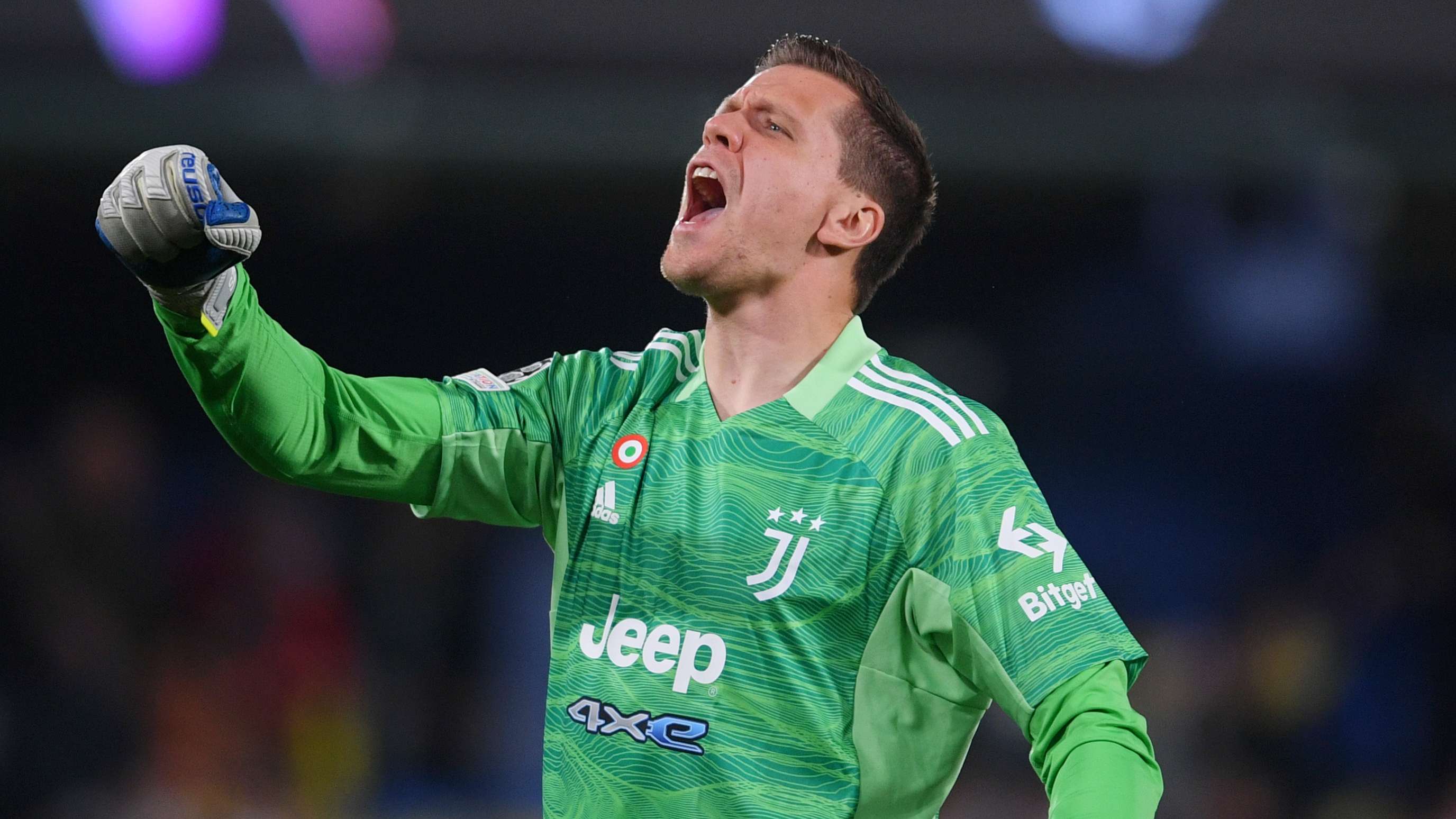 'It's nobody's business' - Szczesny refuses to quit smoking  