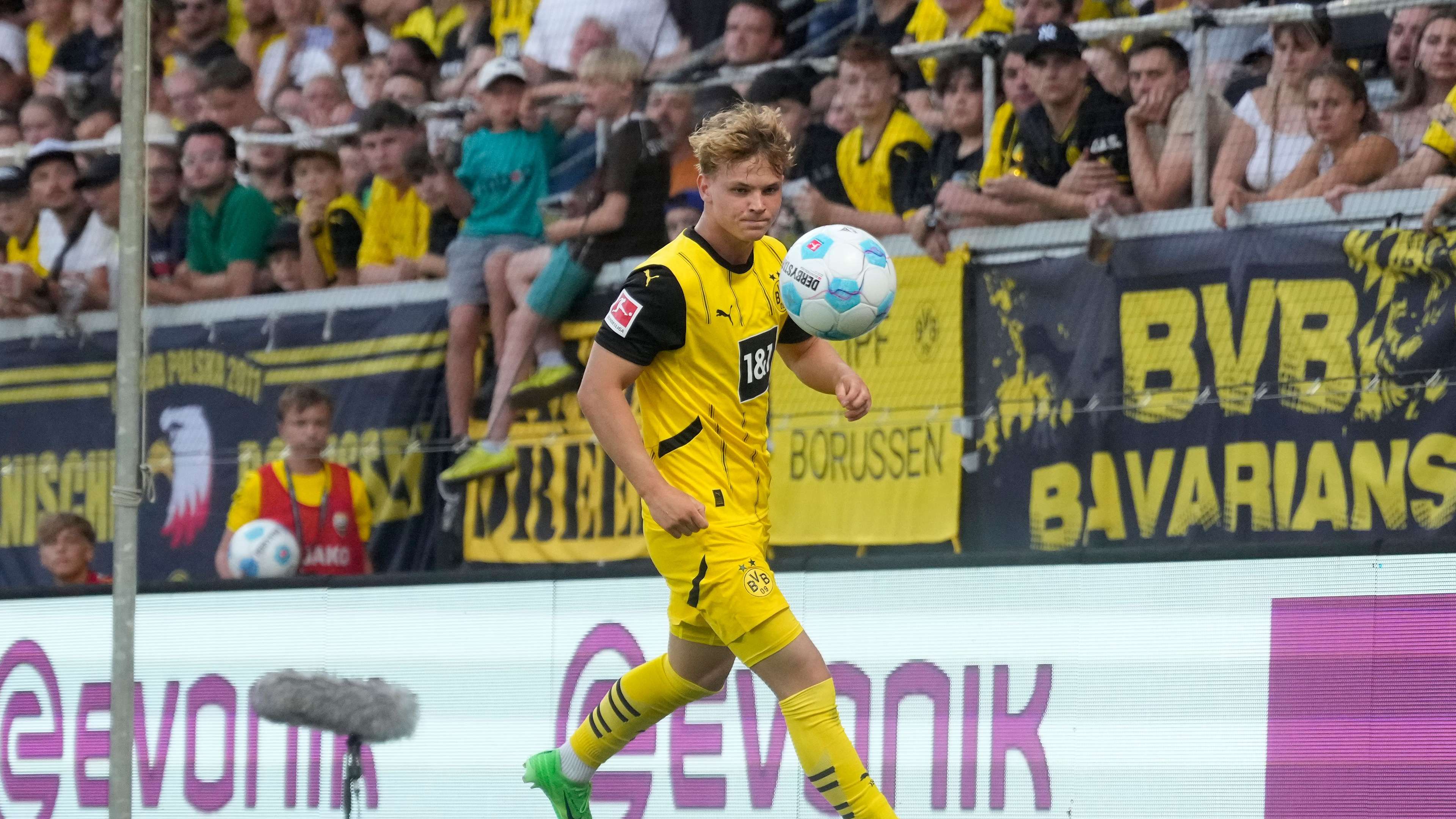 USMNT prospect Campbell makes Borussia Dortmund senior debut  