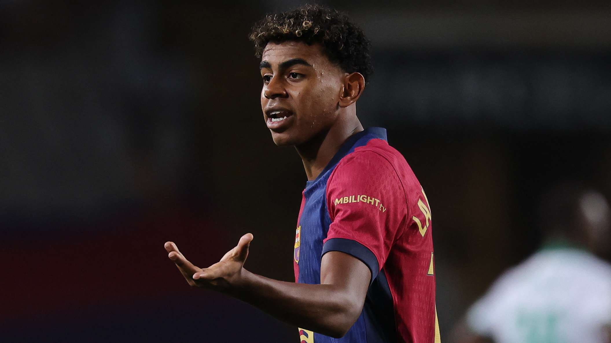 'Calm down!' - Yamal blasted for reaction to Barca substitution  