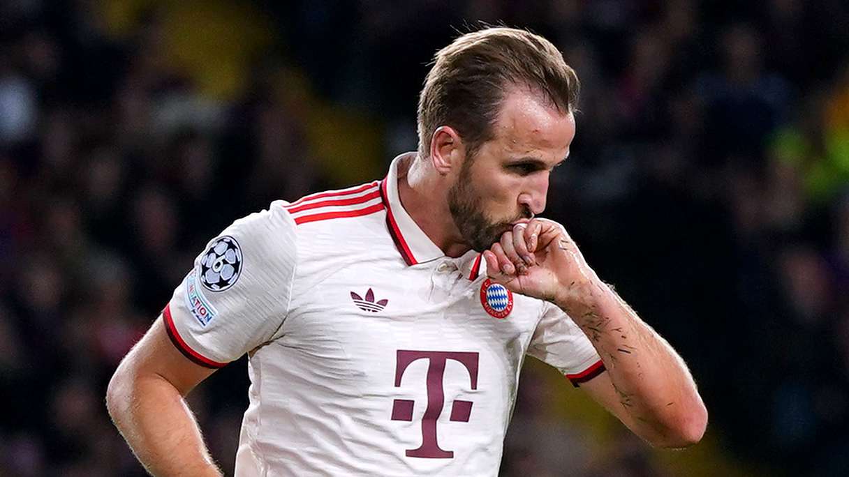 📽️ | Kane nets glorious acrobatic goal vs Barcelona  